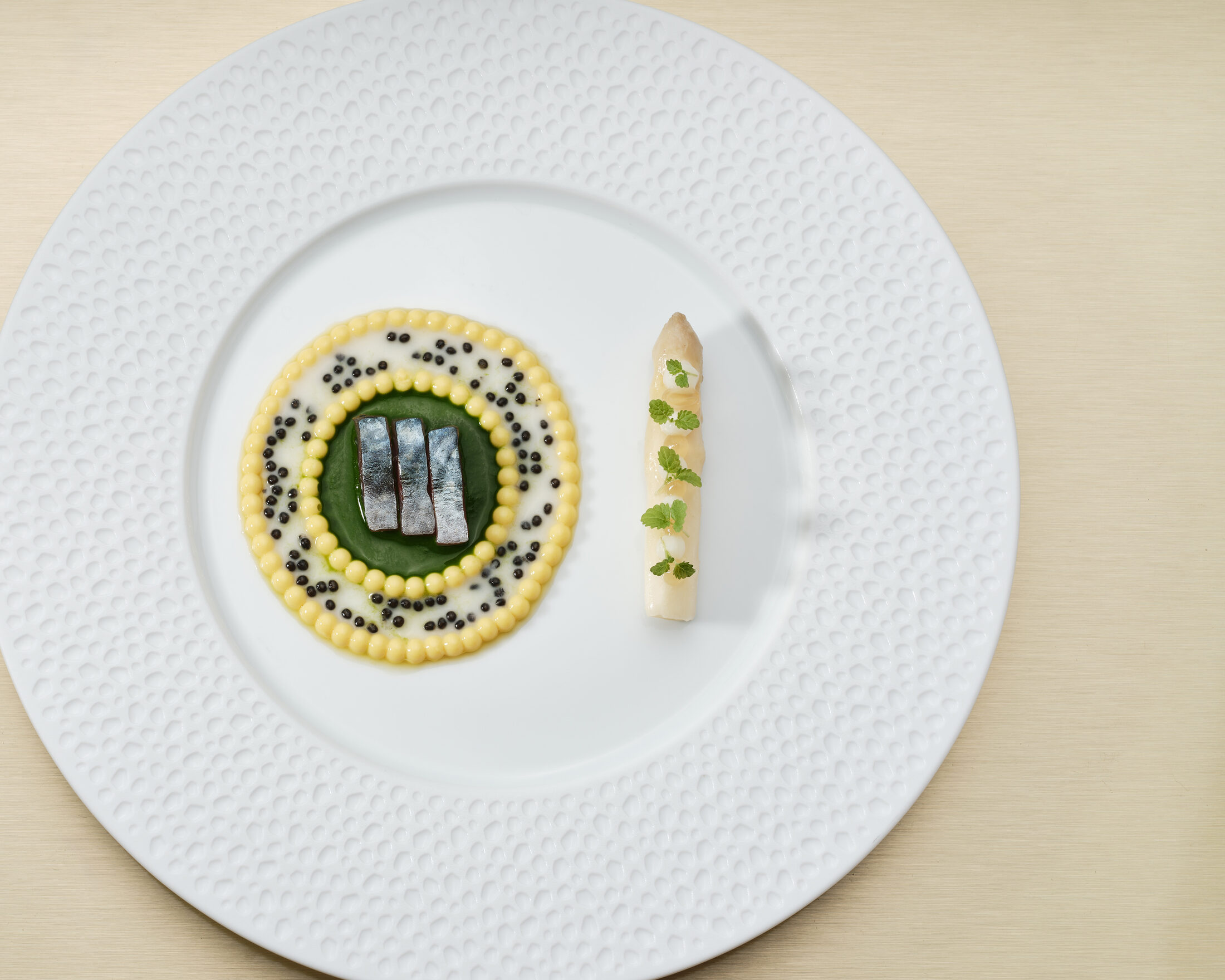 Asparagus, Oona caviar \u2014 detail